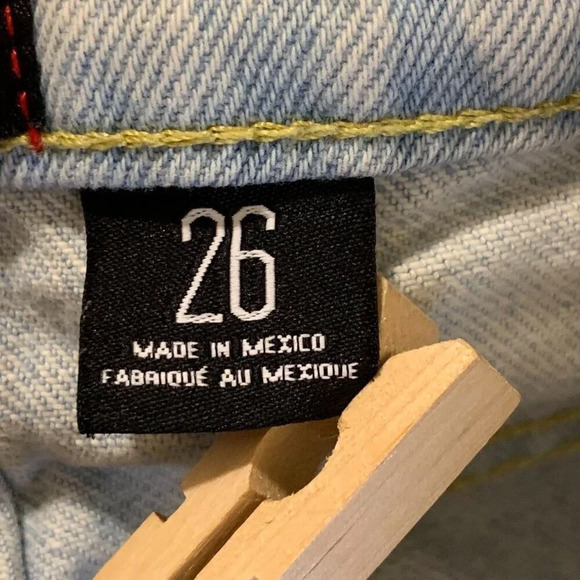 BDG Urban Outfitters Women's Mom High Rise Distressed Denim Jeans Size 26 - Picture 9 of 15